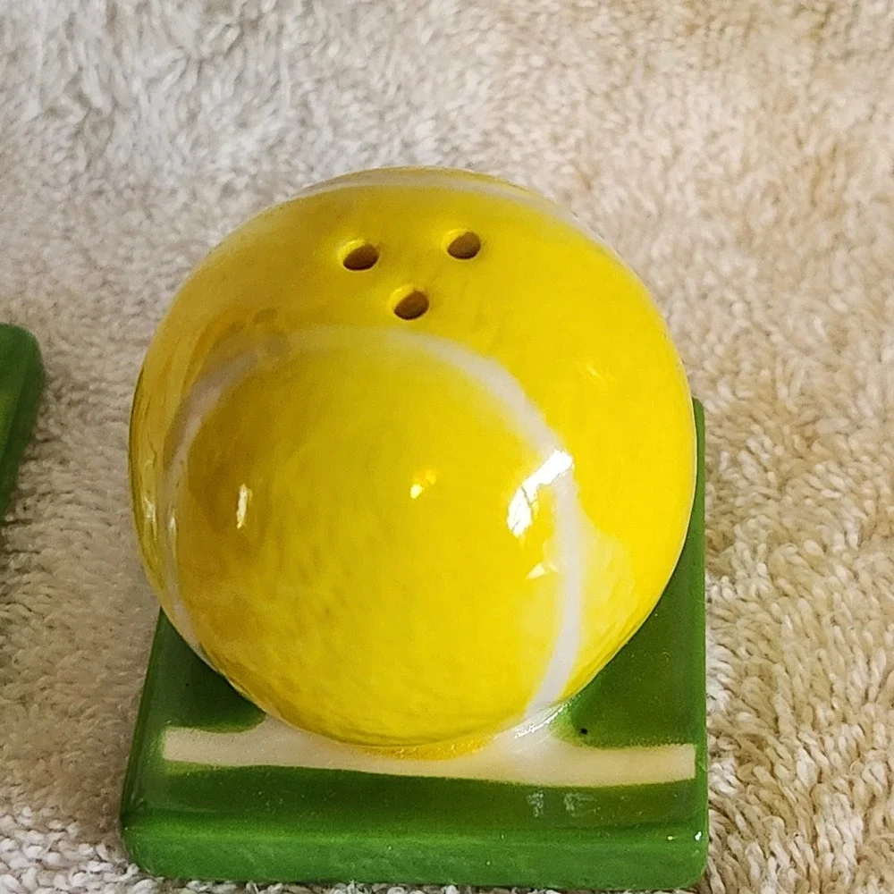 Vintage OCI Omnibus Ceramic Tennis Player and Ball Salt and Pepper Shaker Set